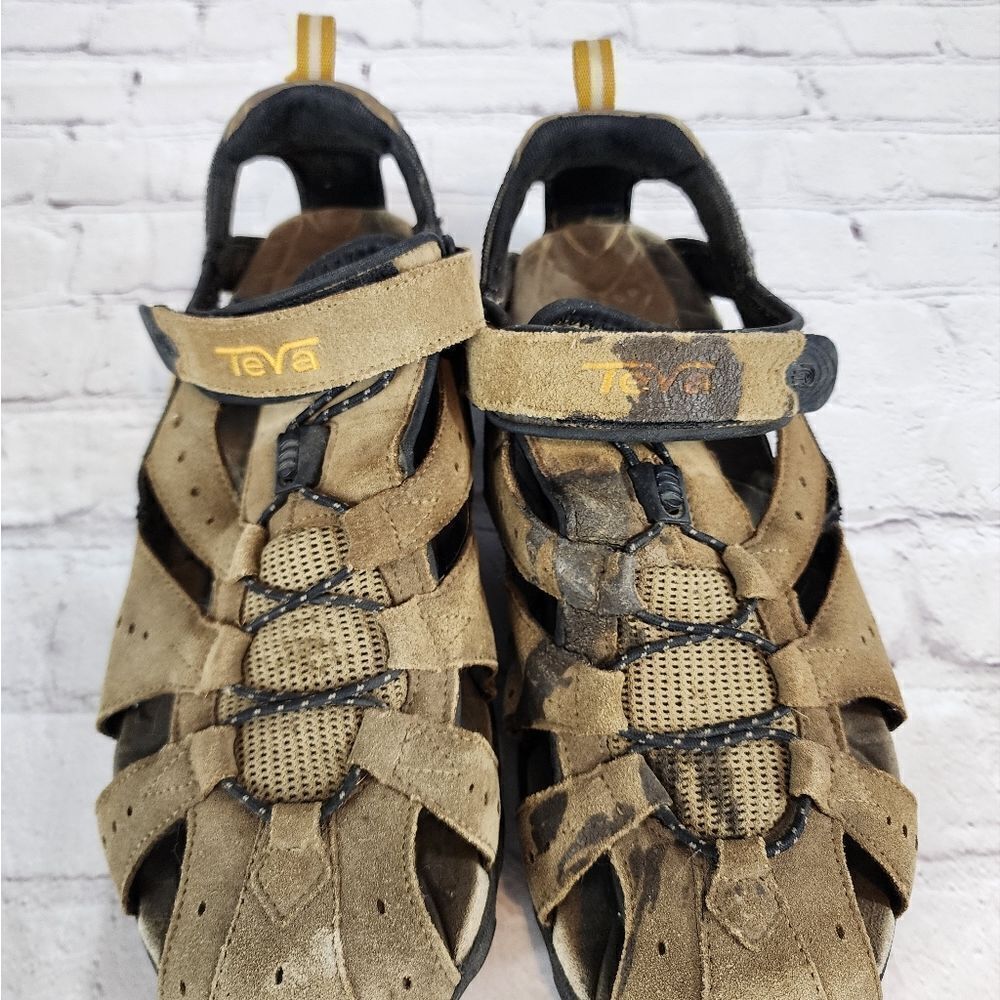 Men's Teva Hiking Sandals, size 11